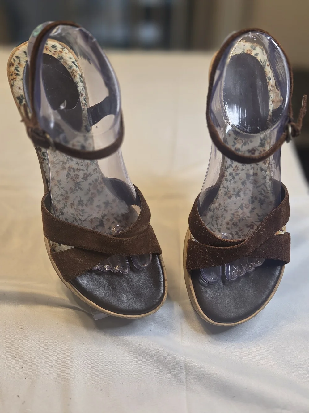 Nine & Co. Brown Suede Floral Wedge Sandals Size 9M Cottagecore Boho